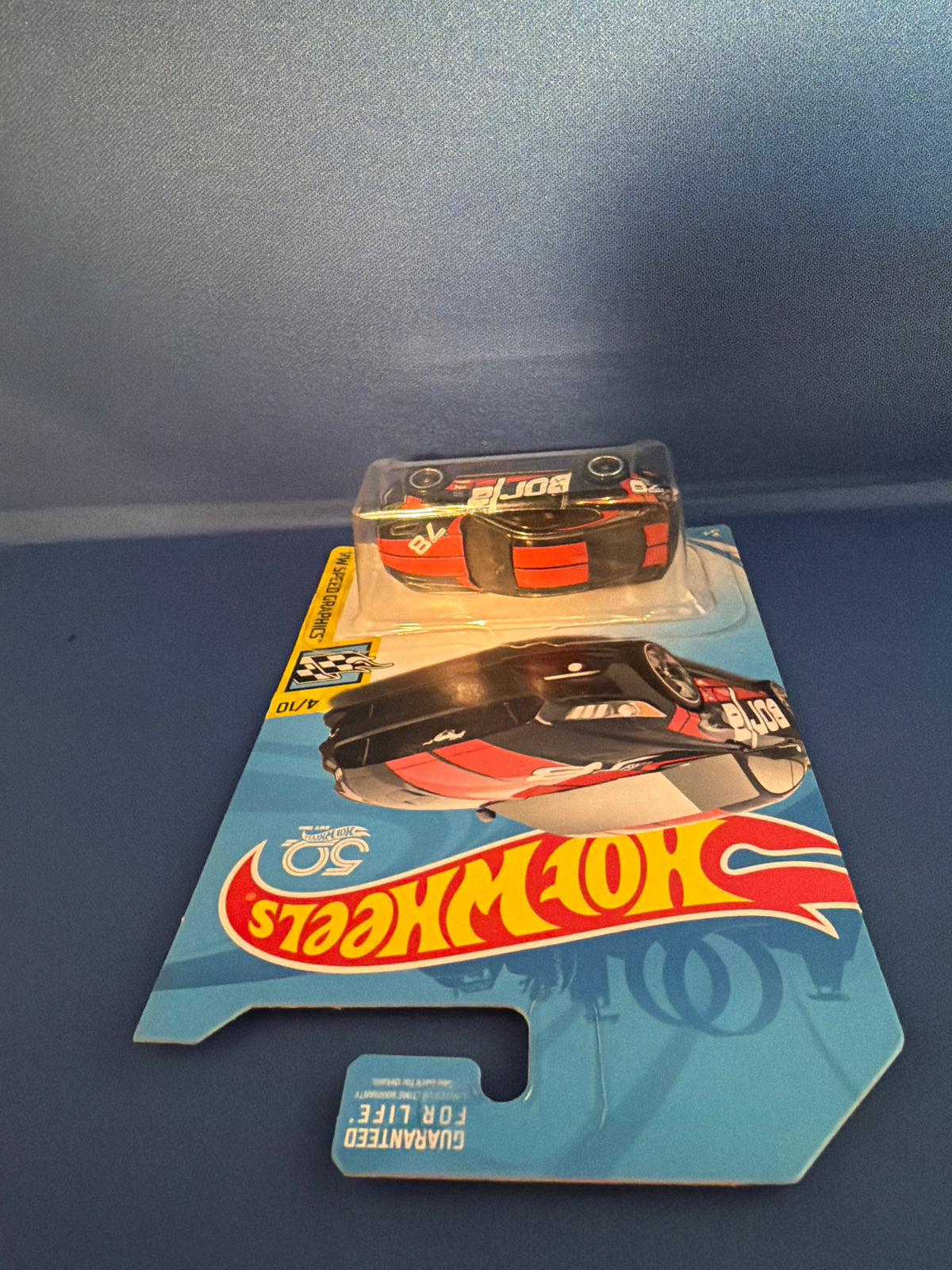 Hot Wheels 2018 Super Treasure Hunt 2015 Ford Mustang GT — additional view 4