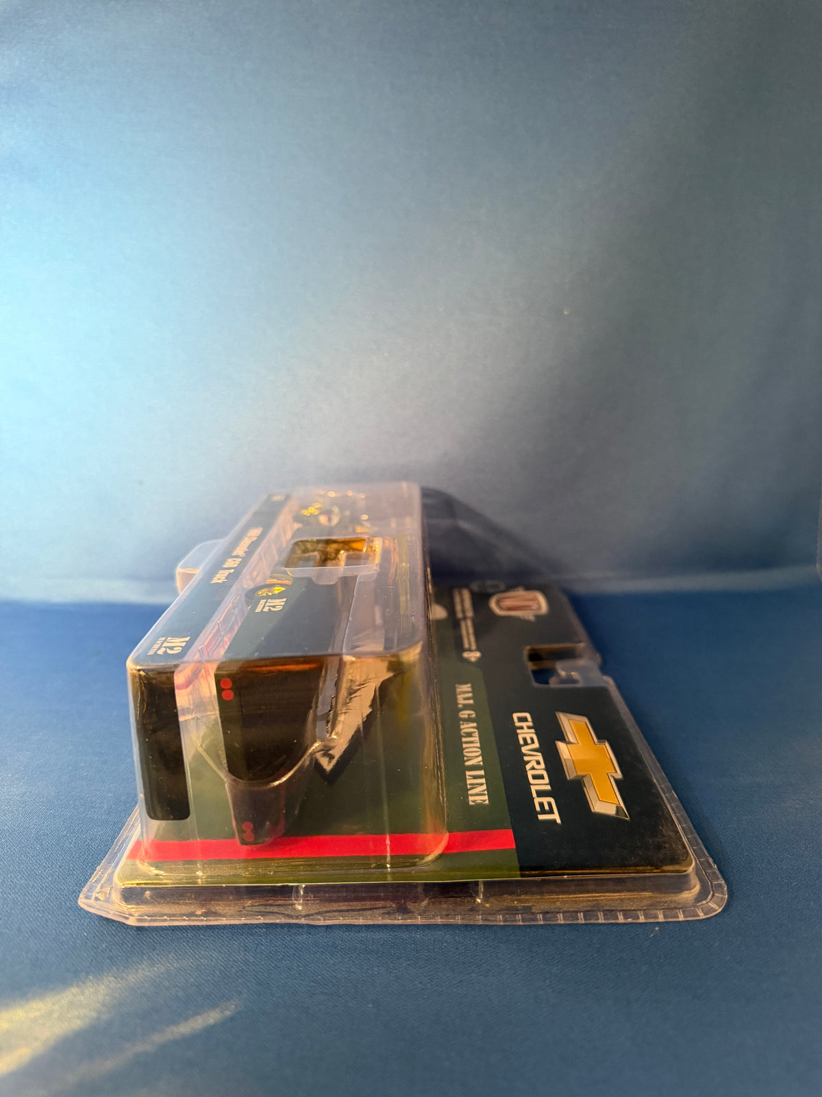 M2 Machines 1968 Chevy C60 MAJ G Action Line Chase 1:64 — additional view 4