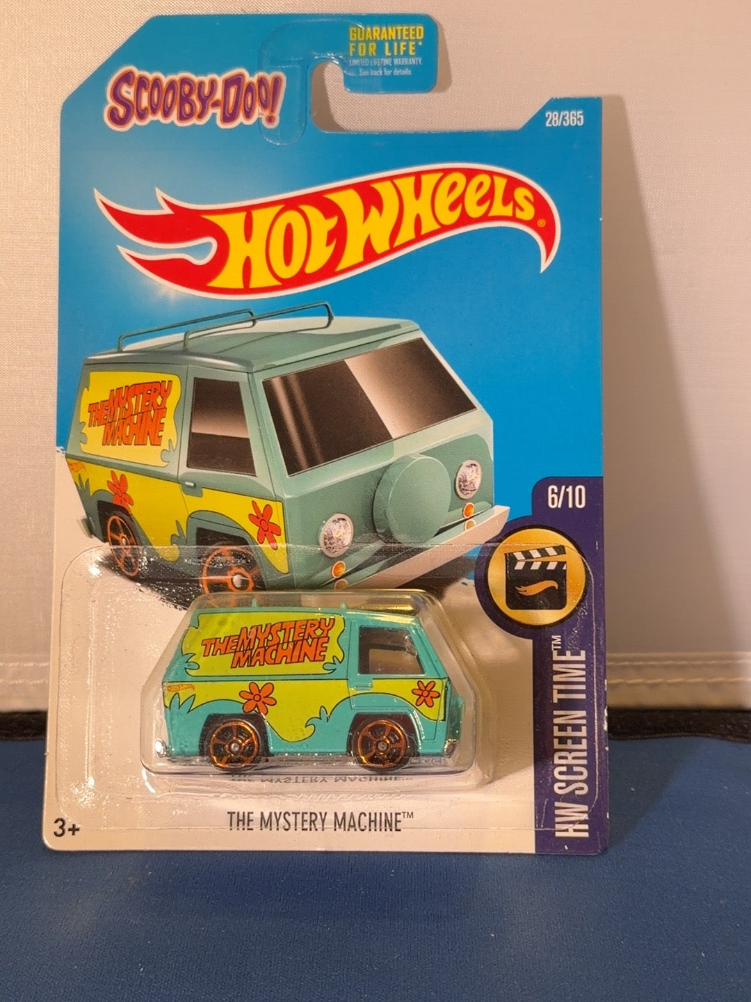Actual front photo 2017 Hot Wheels Scooby-Doo Mystery Machine DTX34 28/365