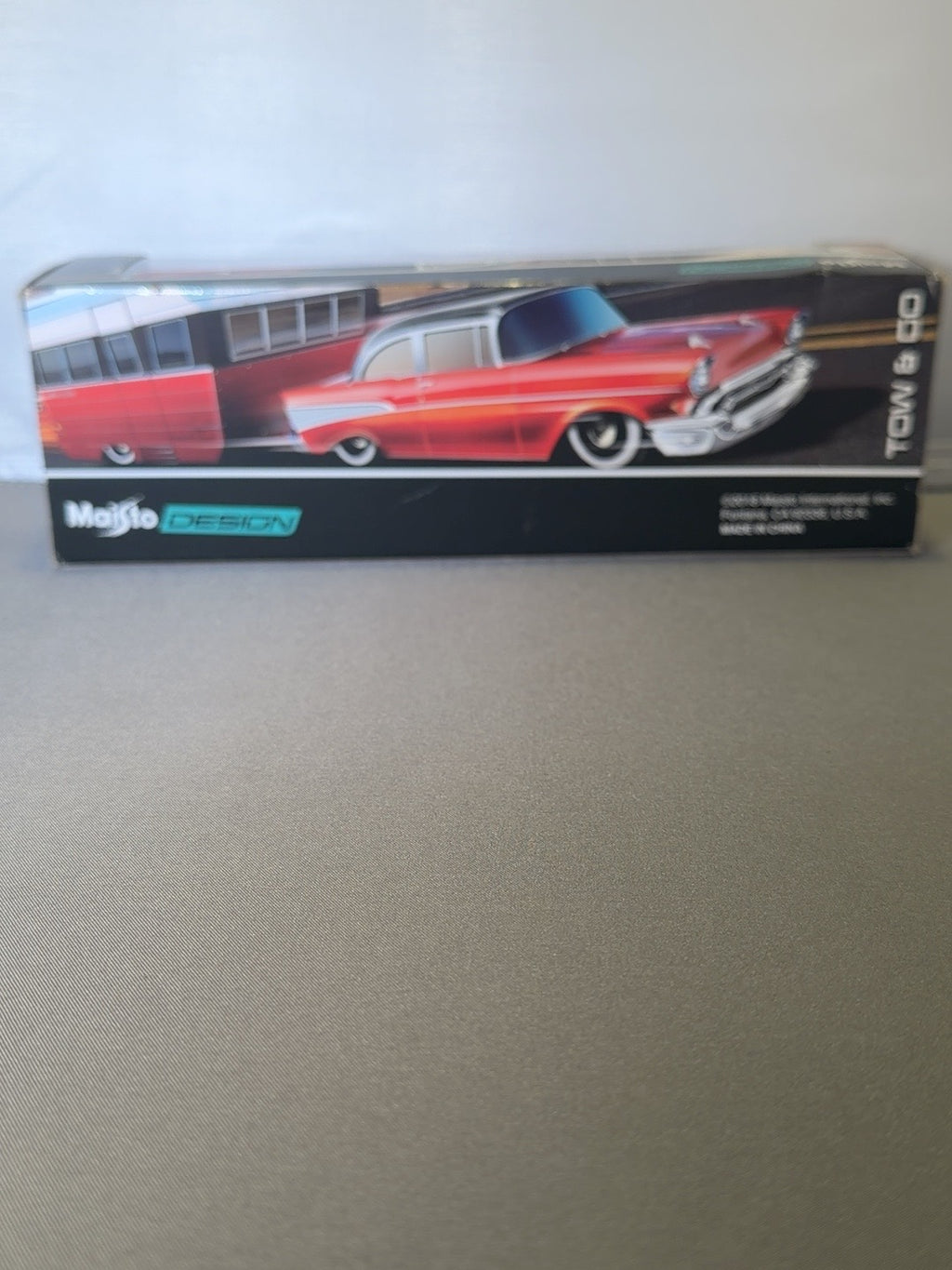 Maisto Tow & Go 1955 Buick Century & Alameda Trailer Orange Black 1:64 — original photo 4