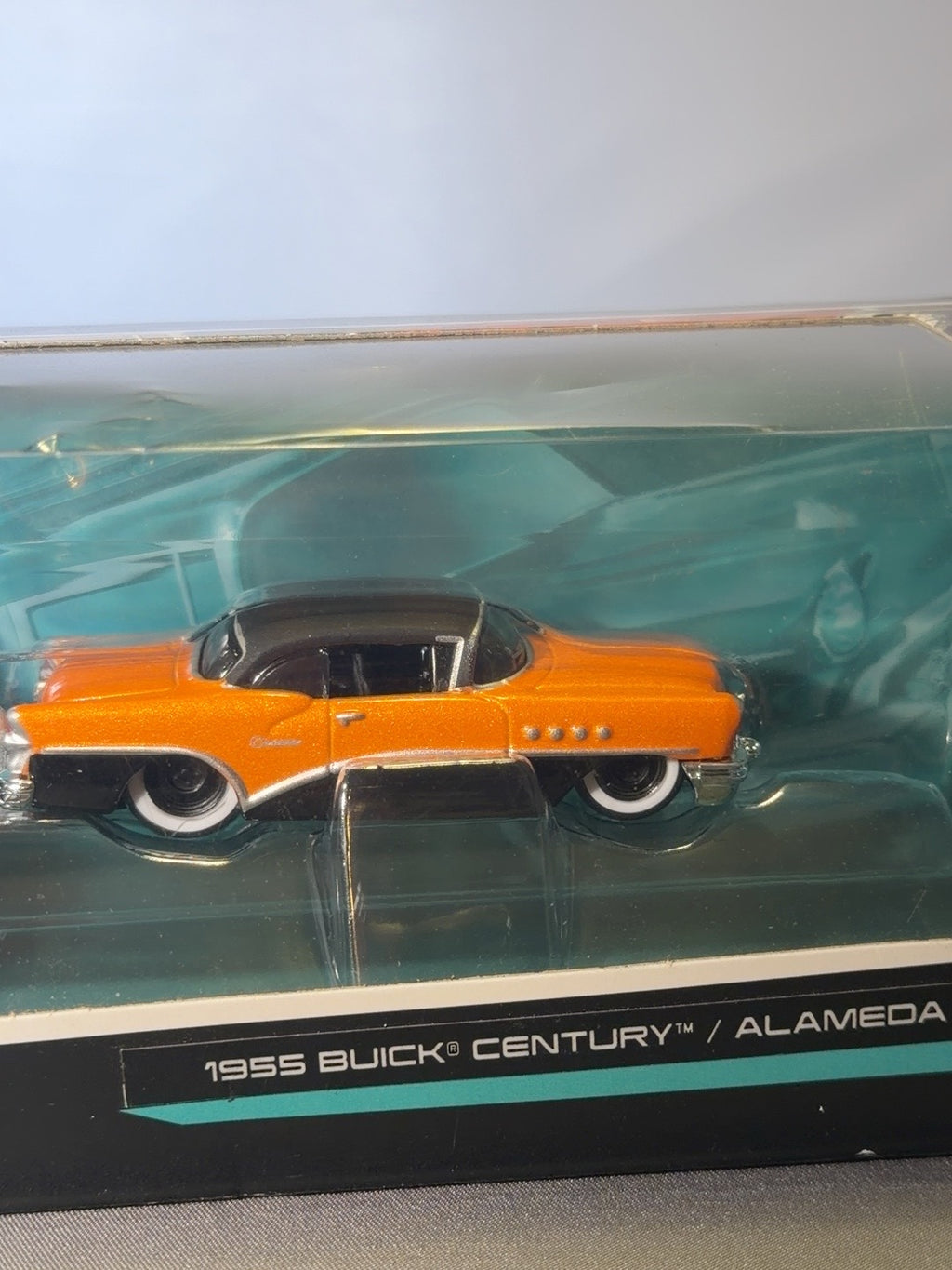 Maisto Tow & Go 1955 Buick Century & Alameda Trailer Orange Black 1:64 — original photo 2