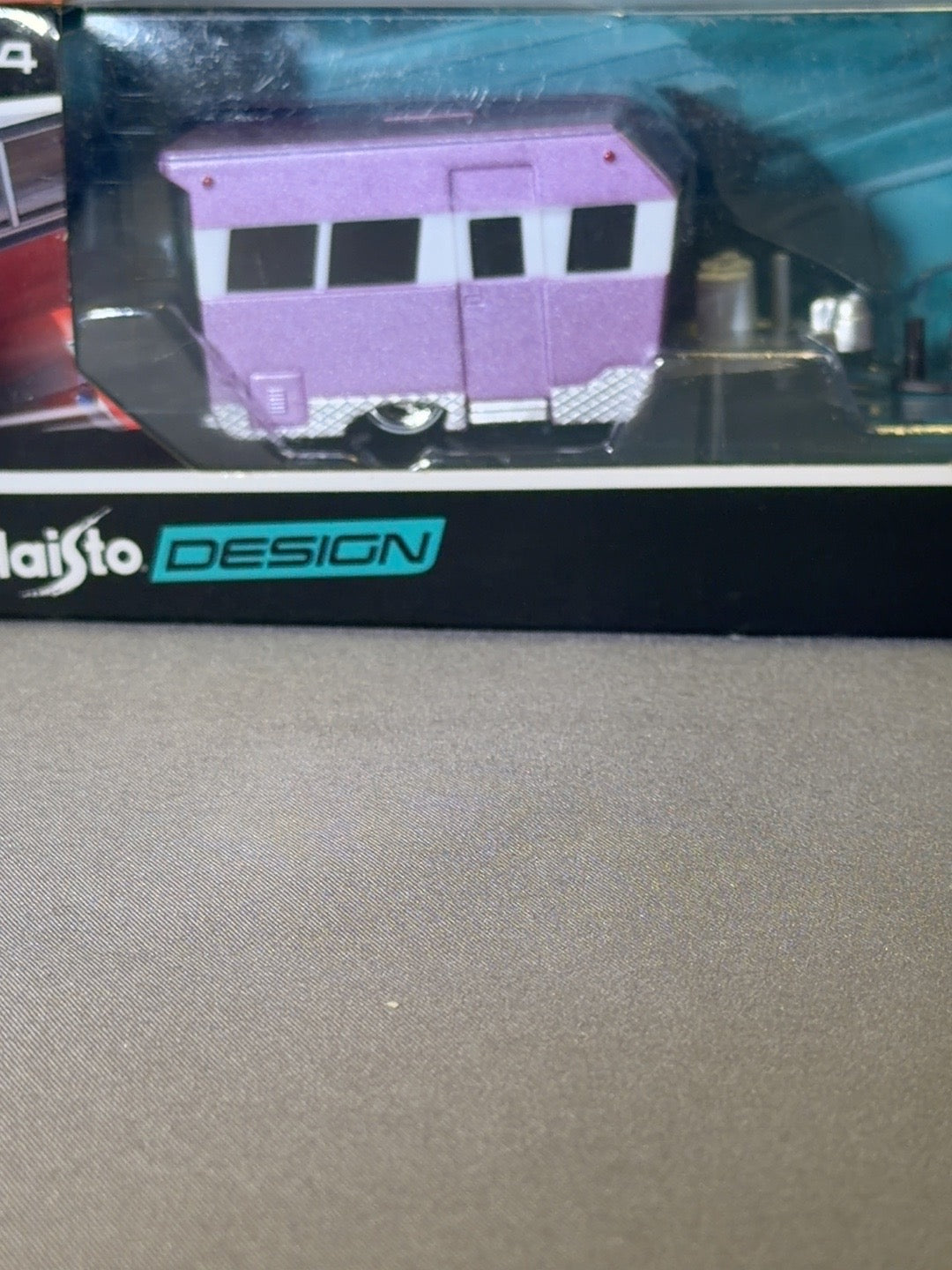 Maisto Design Tow & Go 1959 Chevy Impala & Alameda Trailer Purple 1:64 — original photo 3