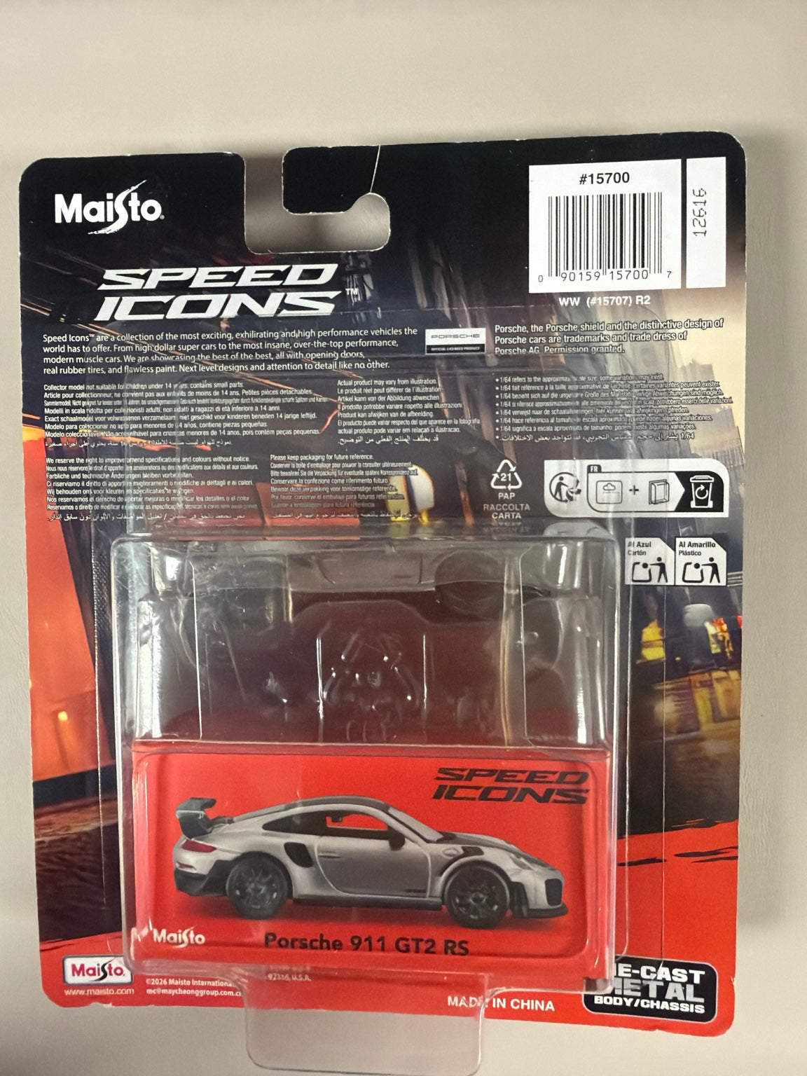 Maisto Speed Icons silver Porsche 911 GT2 RS original back photo