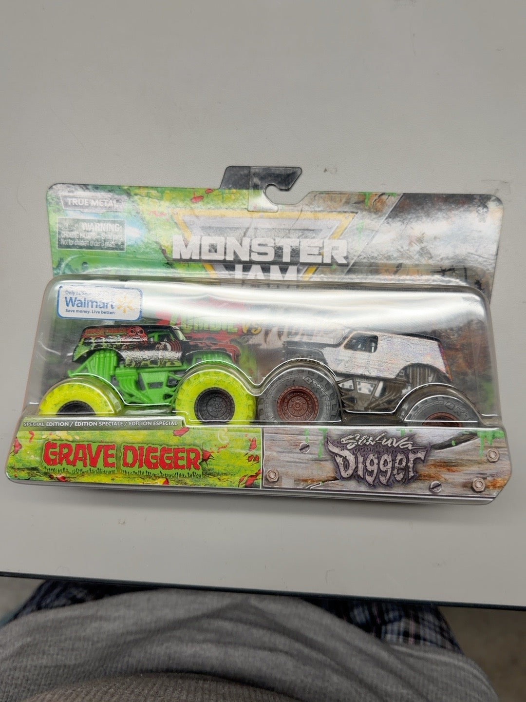 Monster Jam Zombie Grave Digger vs Hunter Son-Uva Digger Walmart exclusive 2-pack front