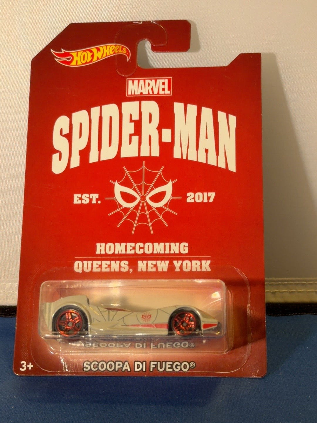 2017 Hot Wheels Marvel Spider-Man Homecoming Scoopa di Fuego DWD15 1:64 — original product photo 1