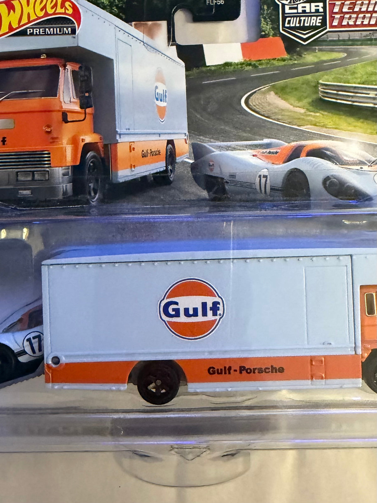 Hot Wheels Gulf Porsche Team Transport HCR36 sealed front