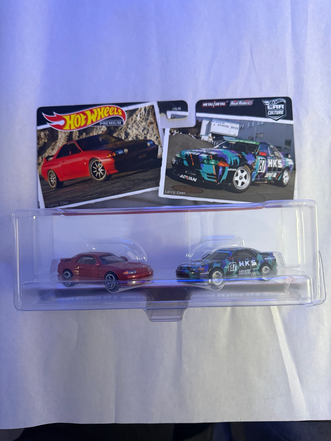 Hot Wheels Nissan Skyline GT-R BNR32 Red and HKS 2-Pack sealed front