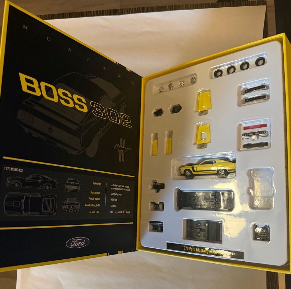 M2 Machines Boss 302 kit photo 3
