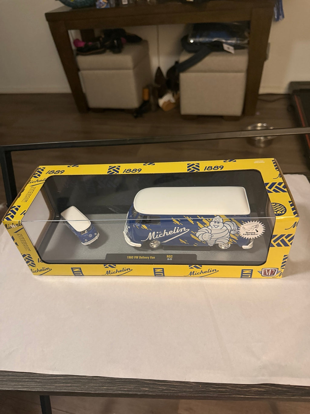 Actual M2 Michelin VW two-van set photo 1