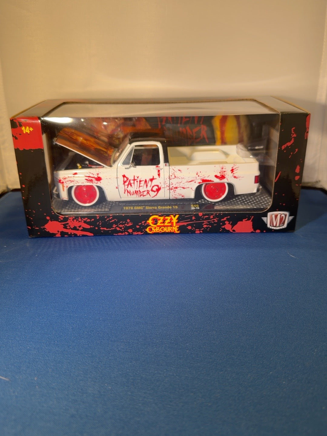 M2 Machines Ozzy Osbourne Patient Number 9 1976 GMC Sierra Grande 15 1:24 S46 boxed truck