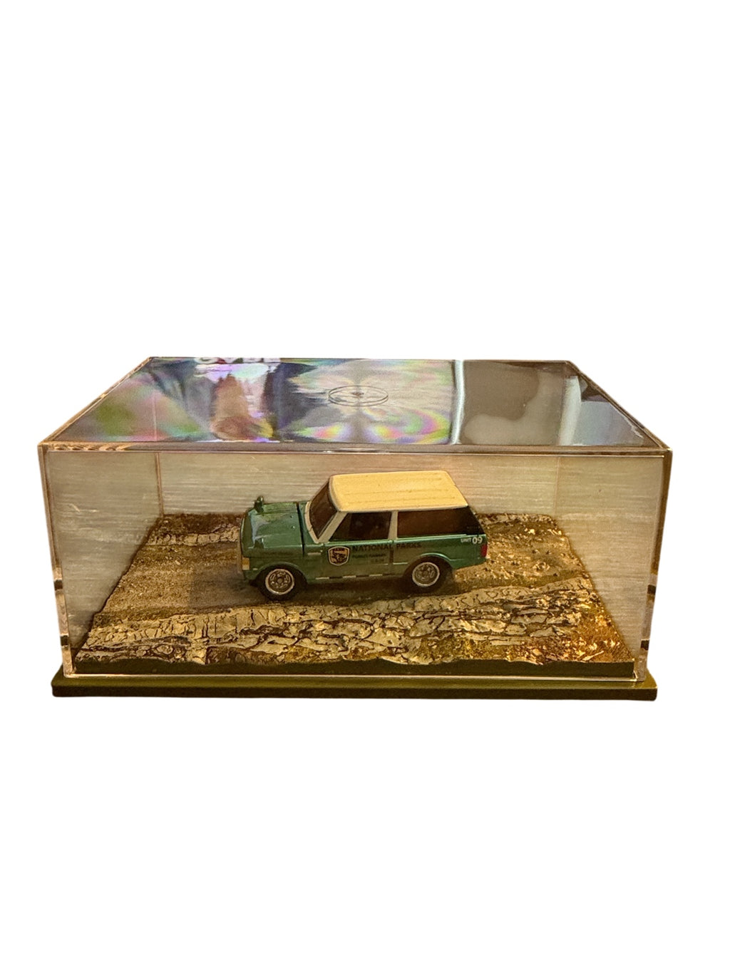 Matchbox Collectors 1975 Range Rover National Parks display case