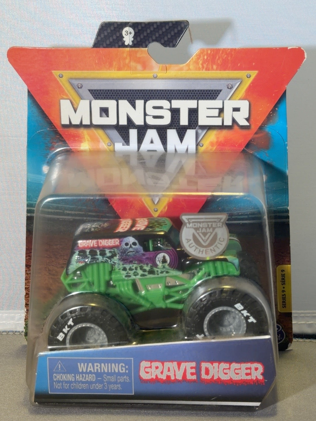 Original front photo Grave Digger Series 9 Legacy Trucks sealed