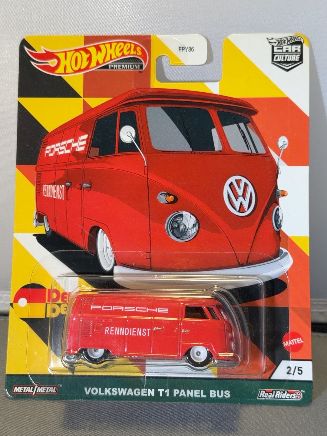 2021 Hot Wheels Volkswagen T1 Panel Bus Porsche Renndienst Deutschland Design GRJ71 front